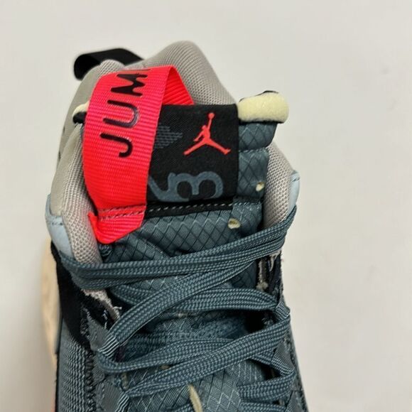 ⭐️NIKE JORDAN DELTA MID SNEAKERS main image 9